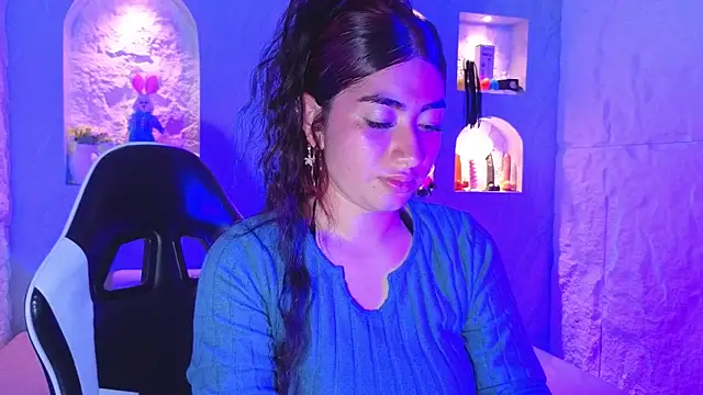 Sophia tf online show from 03/30/26, 02:56