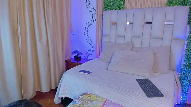 Snapshot of Jade_Nmm chatting on 02/12/26, 12:44 Jade Nmm online show from 02/12/26, 12:44