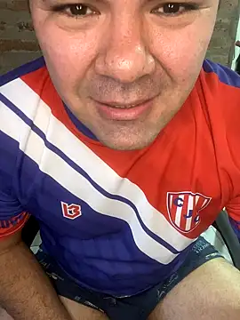 Snapshot of A-dvd-96 chatting on 09/17/25, 08:43 A-dvd-96 online show from 09/17/25, 08:43