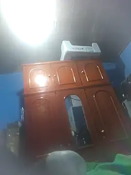 boysafado2521 online show from 12/17/25, 04:40