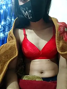 Snapshot of maya-Couple19 chatting on 01/06/26, 06:22 maya-Couple19 online show from 01/06/26, 06:22