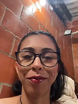Emma  cumlovee online show from 06/17/26, 11:56