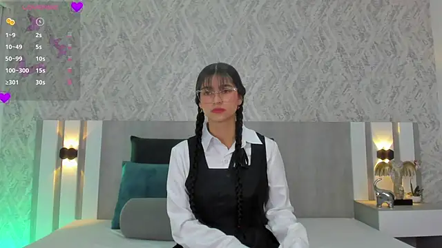 Snapshot of celeste_sc0tt chatting on 10/31/25, 12:39 celeste sc0tt online show from 10/31/25, 12:39