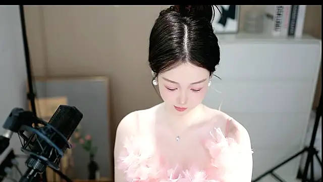 Snapshot of abbyli12 chatting on 01/14/26, 05:18 abbyli12 online show from 01/14/26, 05:18