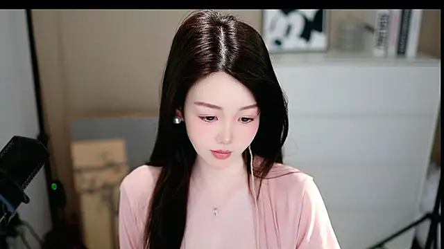 Snapshot of abbyli12 chatting on 03/16/26, 04:11 abbyli12 online show from 03/16/26, 04:11