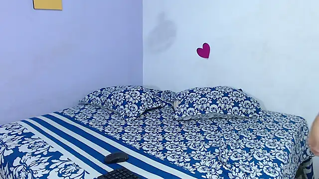 Snapshot of onixandghosty1 chatting on 09/11/25, 07:03 onixandghosty1 online show from 09/11/25, 07:03