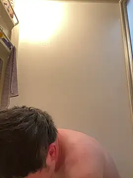 Snapshot of shin0689 chatting on 10/14/25, 12:06 shin0689 online show from 10/14/25, 12:06