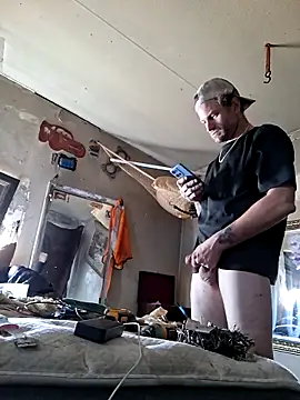 Snapshot of bearded_cross chatting on 03/10/26, 09:42 bearded cross online show from 03/10/26, 09:42