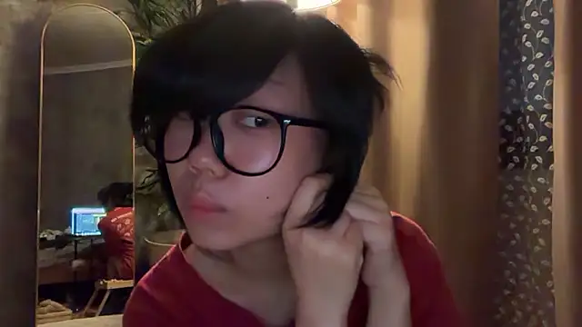  molly molly molly  online show from 03/18/26, 04:54