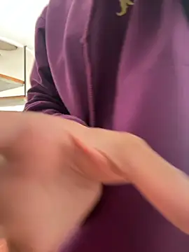 sabrina rosee online show from 10/16/25, 12:39