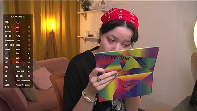 Snapshot of bluebeell chatting on 09/08/25, 09:03 bluebeell online show from 09/08/25, 09:03