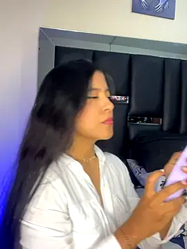 Kendra C online show from 10/24/25, 01:35