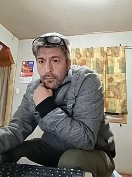 Gato2025perro online show from 04/21/26, 08:09