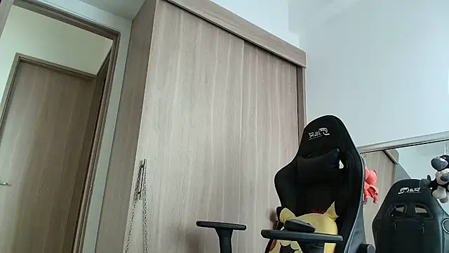 Snapshot of brunothompson3 chatting on 09/12/25, 03:23 brunothompson3 online show from 09/12/25, 03:23