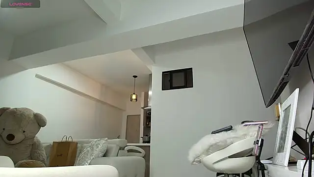 Snapshot of brunothompson3 chatting on 11/12/25, 01:28 brunothompson3 online show from 11/12/25, 01:28