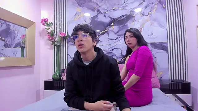 Snapshot of Desire_Ecstasy chatting on 10/09/25, 01:20 Desire Ecstasy online show from 10/09/25, 01:20