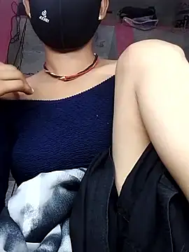 Snapshot of Hut_rotu_cute chatting on 09/15/25, 11:16 Hut rotu cute online show from 09/15/25, 11:16