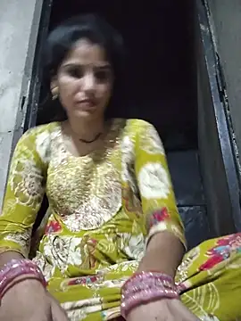 Snapshot of Riya_jaan12 chatting on 05/27/26, 05:43 Riya jaan12 online show from 05/27/26, 05:43