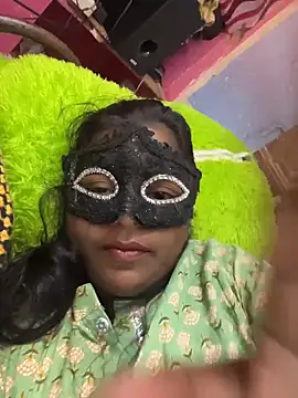 Snapshot of anubabysk12 chatting on 12/18/25, 12:27 anubabysk12 online show from 12/18/25, 12:27