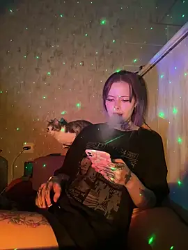 Snapshot of n1ghtcloud chatting on 11/07/25, 07:47 n1ghtcloud online show from 11/07/25, 07:47