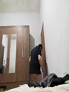 Snapshot of Juliao2030 chatting on 12/21/25, 09:16 Juliao2030 online show from 12/21/25, 09:16