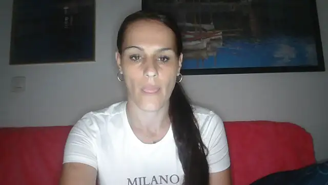 yumara351 online show from 10/25/25, 10:56