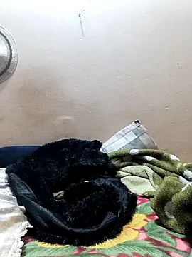 queenbuggi online show from 03/07/26, 03:42