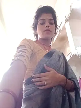 Snapshot of Rachna_Love chatting on 09/13/25, 03:17 Rachna Love online show from 09/13/25, 03:17