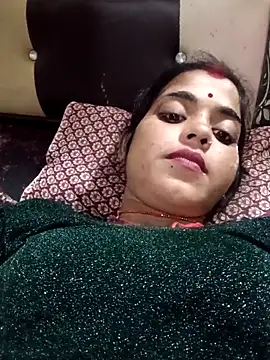 Snapshot of Rachna_Love chatting on 10/14/25, 05:25 Rachna Love online show from 10/14/25, 05:25