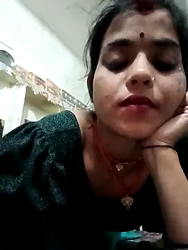 Snapshot of Rachna_Love chatting on 10/18/25, 03:46 Rachna Love online show from 10/18/25, 03:46
