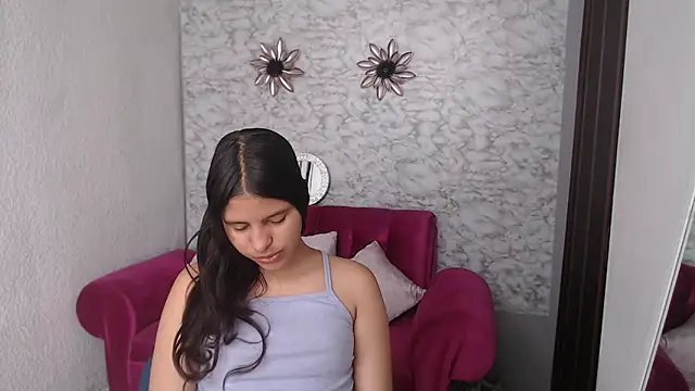 Snapshot of Evagirl69 chatting on 09/16/25, 06:09 Evagirl69 online show from 09/16/25, 06:09