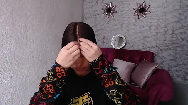 Evagirl69 online show from 02/12/26, 12:11