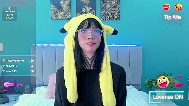 Snapshot of Rizeth chatting on 09/20/25, 01:23 Rizeth online show from 09/20/25, 01:23