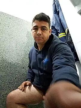 branquinho3 online show from 12/17/25, 02:01