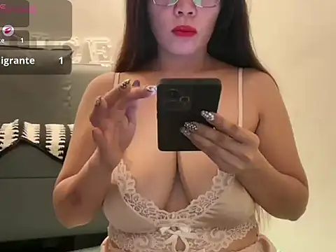 candiceempire online show from 01/06/26, 07:45