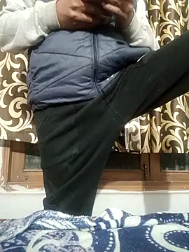 vardh033 online show from 01/15/26, 04:55