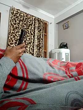 vardh033 online show from 02/05/26, 03:49