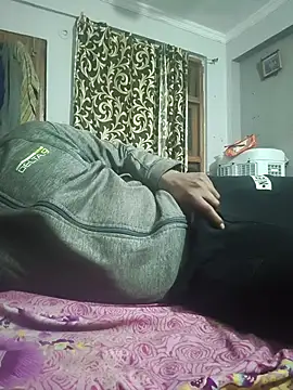 vardh033 online show from 02/22/26, 10:47