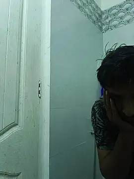 vardh033 online show from 03/31/26, 12:01