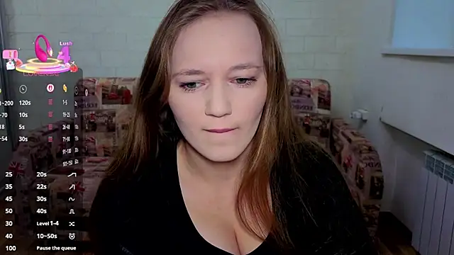 Snapshot of AlisaWyn chatting on 09/12/25, 11:54 AlisaWyn online show from 09/12/25, 11:54