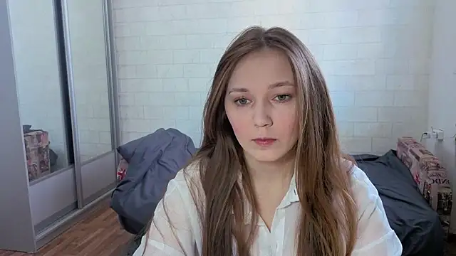 AlisaWyn online show from 11/06/25, 03:40