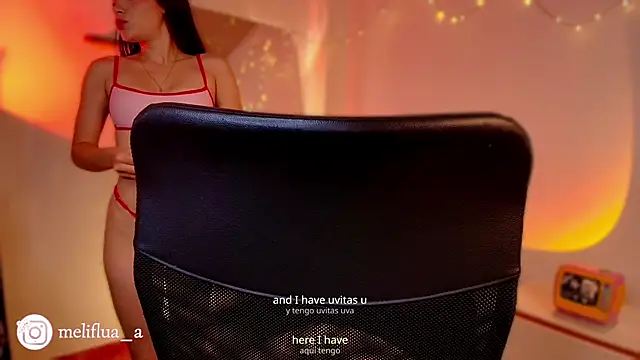 Snapshot of Melifluaa chatting on 11/19/25, 12:16 Melifluaa online show from 11/19/25, 12:16