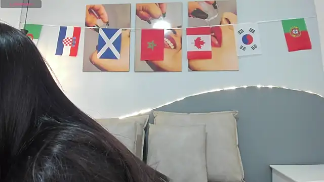 Sara mora  online show from 07/17/26, 12:45