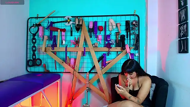 Mrmia bdsm extreme online show from 12/18/25, 12:33