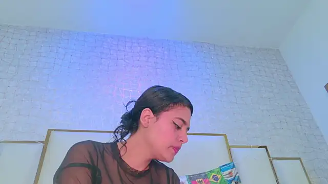 Snapshot of thalia888_ chatting on 06/25/26, 07:07 thalia888 online show from 06/25/26, 07:07