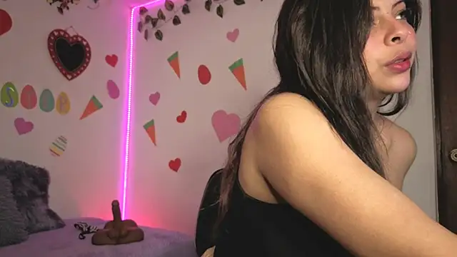 MiaCollinssx online show from 04/06/26, 03:57