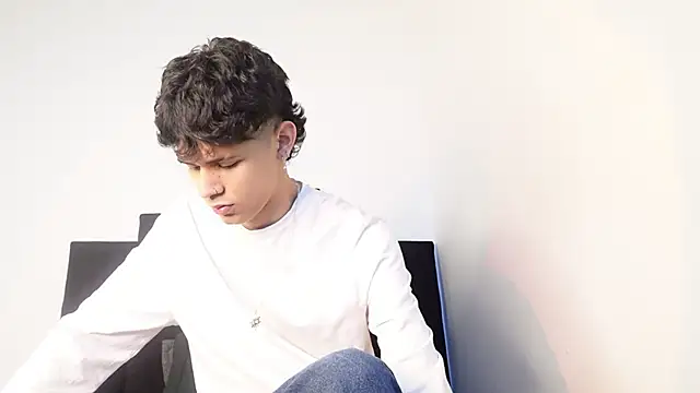 alexmark  online show from 11/25/25, 01:22