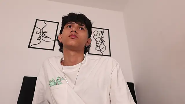 alexmark  online show from 03/17/26, 01:25