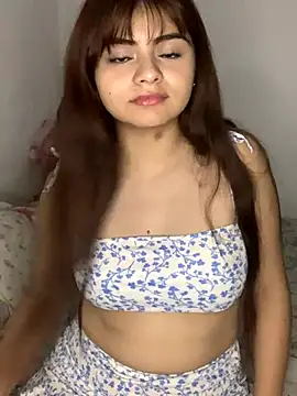 Snapshot of You_dirty_girl18 chatting on 11/14/25, 03:27 You dirty girl18 online show from 11/14/25, 03:27