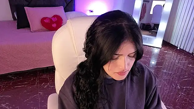 sari belle online show from 09/21/25, 11:34